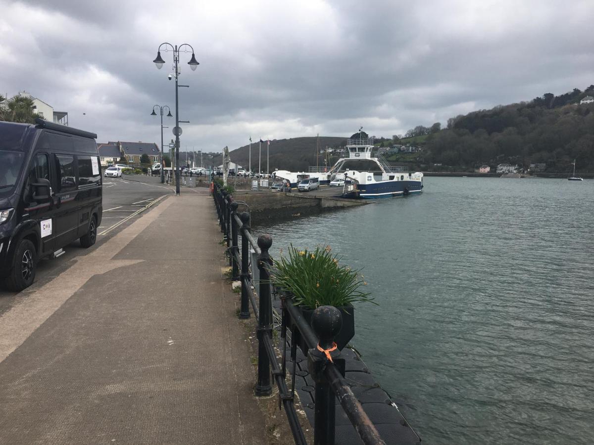 We Do Like To Be Beside The Seaside Dartmouth Exterior photo